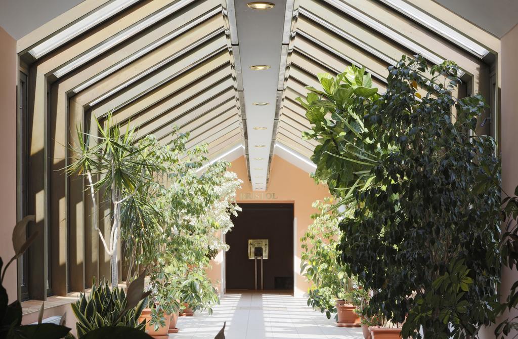 קרלובי וארי Hotel Bristol מראה חיצוני תמונה